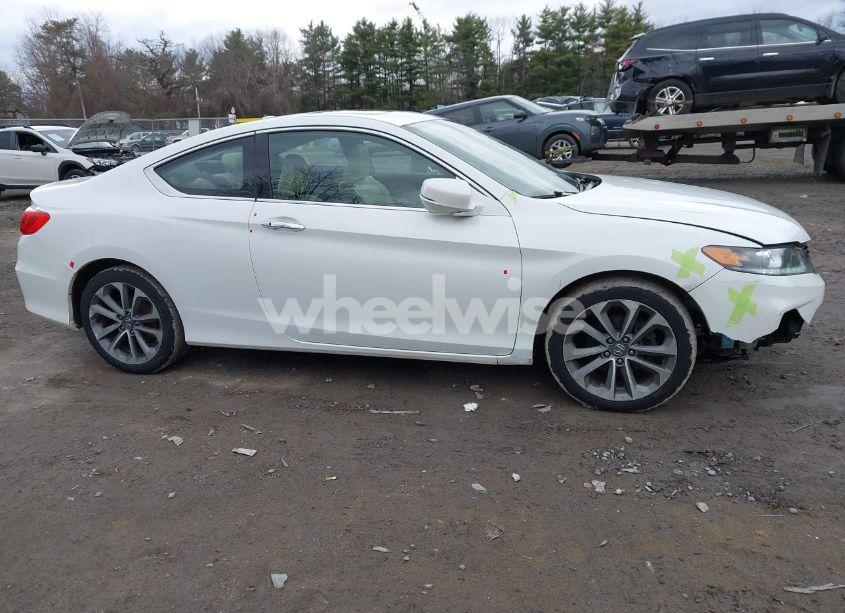 Photo 13 of 2015 Honda Accord EX-L V-6 (VIN 1HGCT2B81FA006140)