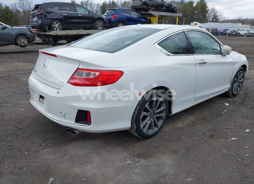 Photo 4 of 2015 Honda Accord EX-L V-6 (VIN 1HGCT2B81FA006140)