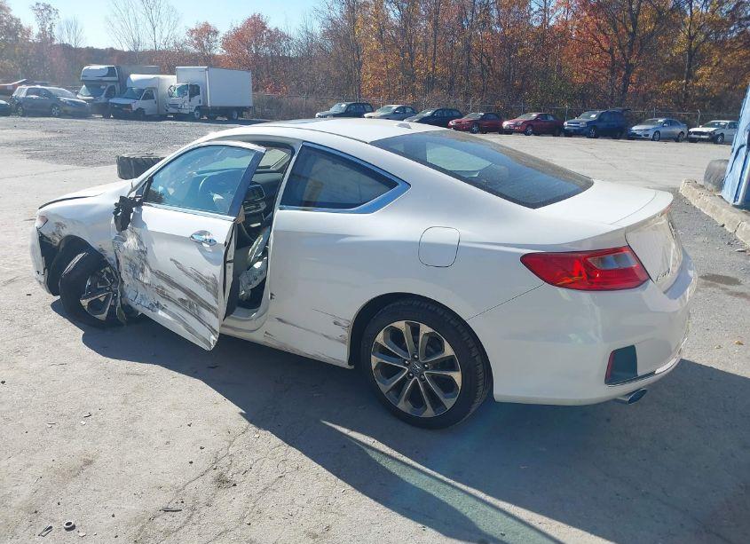 Photo 3 of 2015 Honda Accord EX-L V-6 (VIN 1HGCT2B81FA008017)