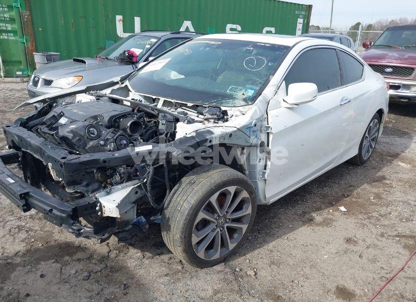 Photo 2 of 2013 Honda Accord EX-L V-6 (VIN 1HGCT2B82DA009691)