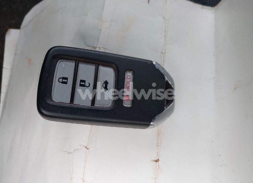 Photo 11 of 2015 Honda Accord EX-L V-6 (VIN 1HGCT2B82FA008589)