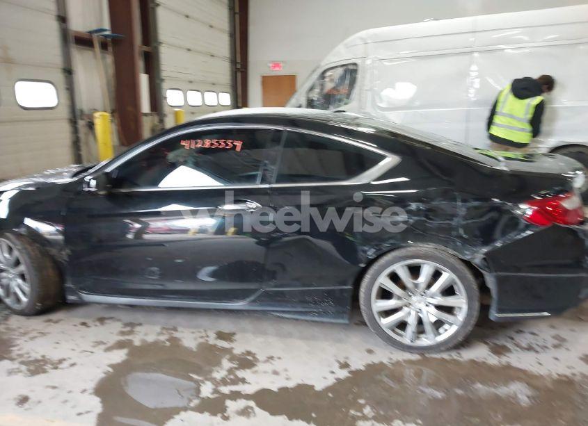 Photo 15 of 2014 Honda Accord EX-L V-6 (VIN 1HGCT2B84EA000251)