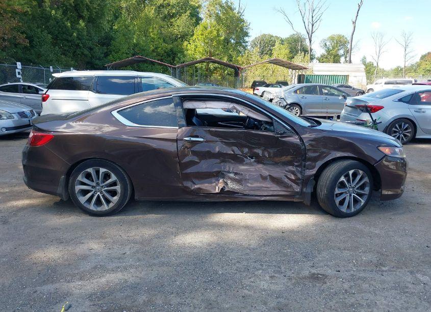 Photo 13 of 2014 Honda Accord EX-L V-6 (VIN 1HGCT2B84EA005501)