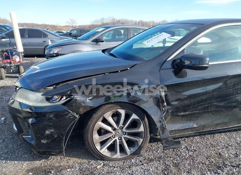Photo 6 of 2015 Honda Accord EX-L V-6 (VIN 1HGCT2B84FA005323)