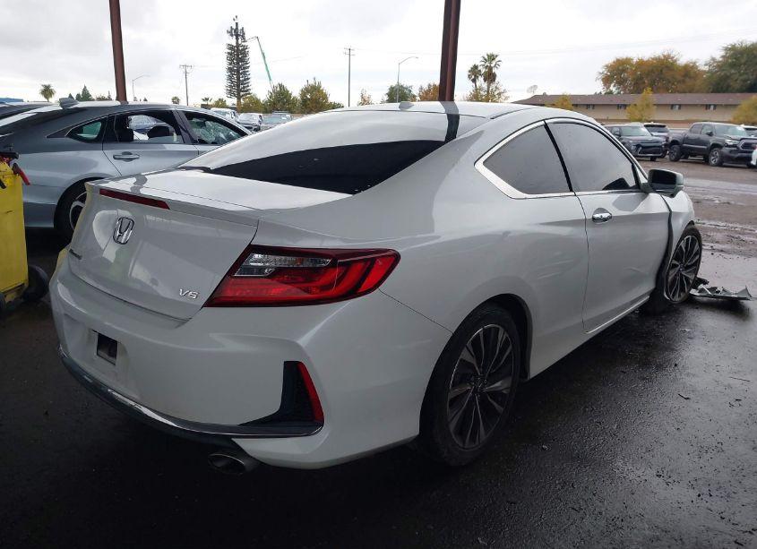 Photo 4 of 2017 Honda Accord EX-L V6 (VIN 1HGCT2B84HA005535)