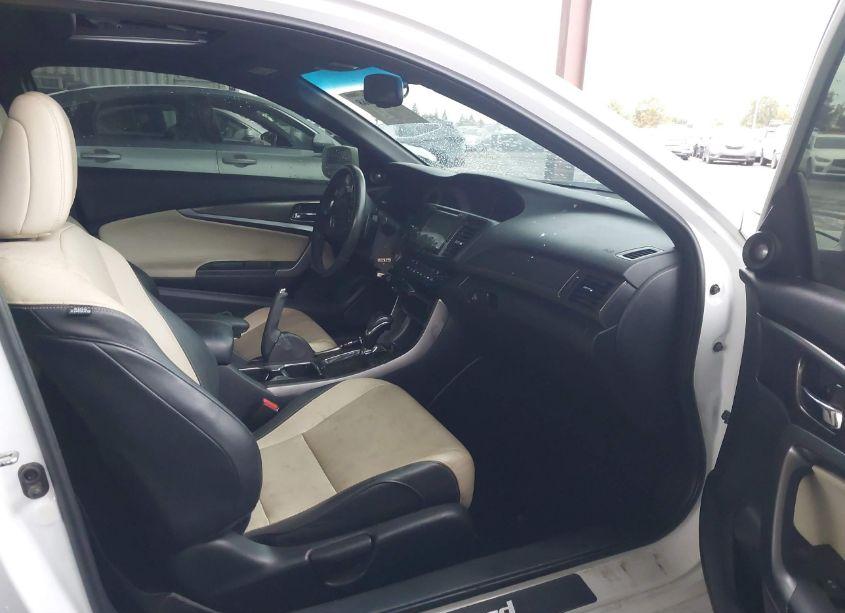 Photo 5 of 2017 Honda Accord EX-L V6 (VIN 1HGCT2B84HA005535)