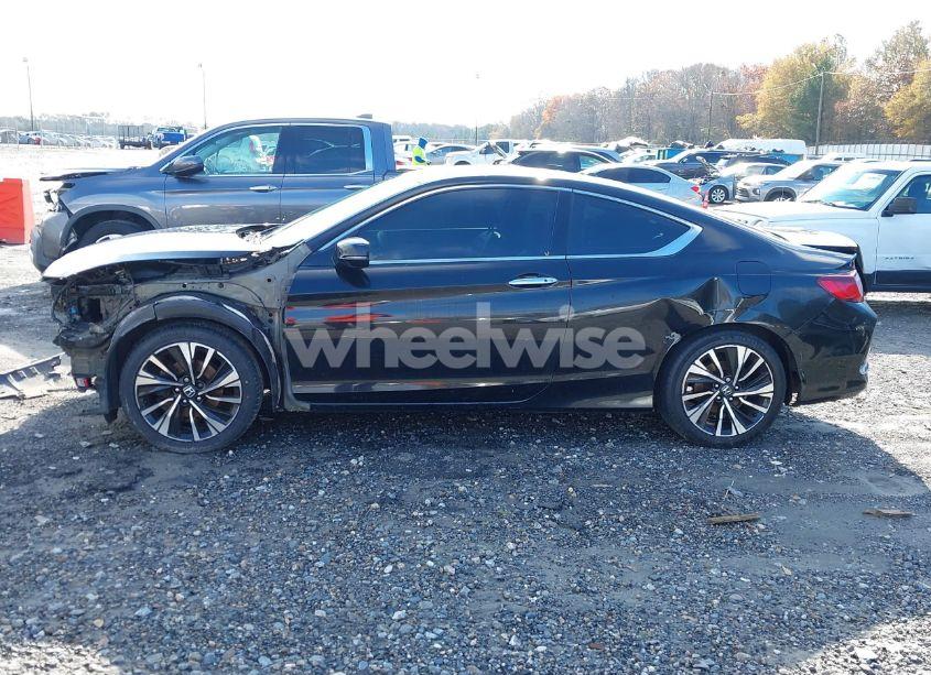 Photo 14 of 2017 Honda Accord EX-L V6 (VIN 1HGCT2B84HA007009)