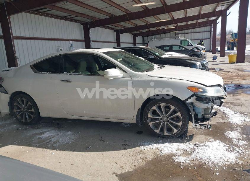 Photo 13 of 2013 Honda Accord EX-L V-6 (VIN 1HGCT2B85DA004212)