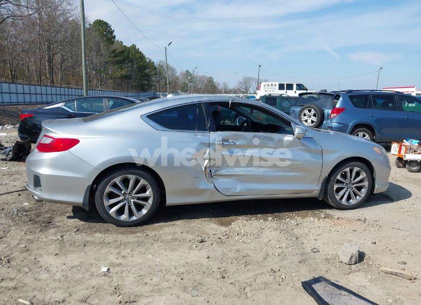 Photo 13 of 2013 Honda Accord EX-L V-6 (VIN 1HGCT2B85DA012116)