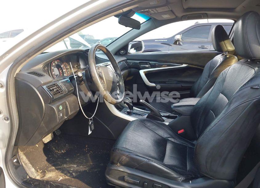 Photo 17 of 2013 Honda Accord EX-L V-6 (VIN 1HGCT2B85DA012116)