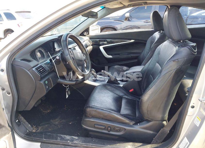 Photo 5 of 2013 Honda Accord EX-L V-6 (VIN 1HGCT2B85DA012116)