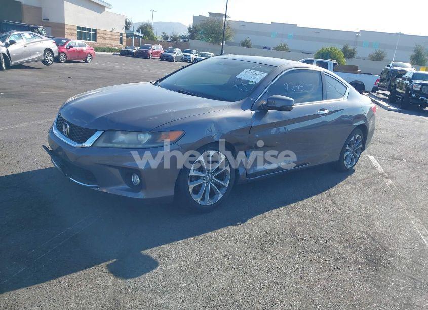 Photo 2 of 2015 Honda Accord EX-L V-6 (VIN 1HGCT2B85FA005735)