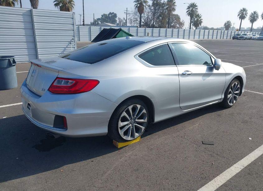 Photo 4 of 2015 Honda Accord EX-L V-6 (VIN 1HGCT2B85FA006707)