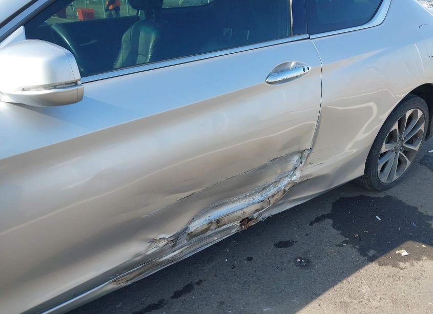 Photo 6 of 2015 Honda Accord EX-L V-6 (VIN 1HGCT2B85FA006707)