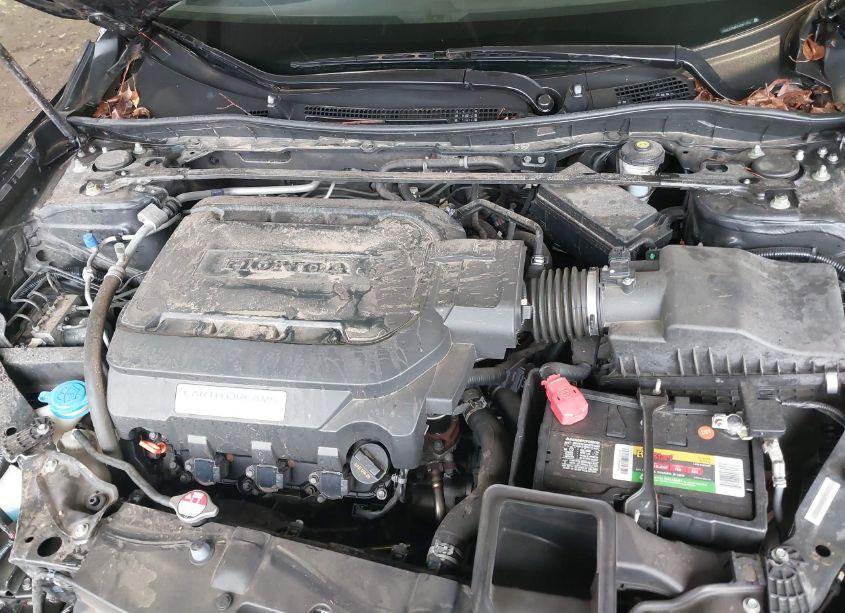 Photo 10 of 2015 Honda Accord EX-L V-6 (VIN 1HGCT2B86FA001130)