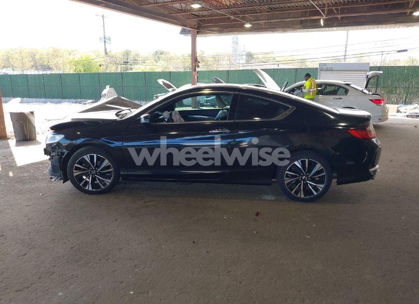 Photo 14 of 2016 Honda Accord EX-L V-6 (VIN 1HGCT2B86GA004823)