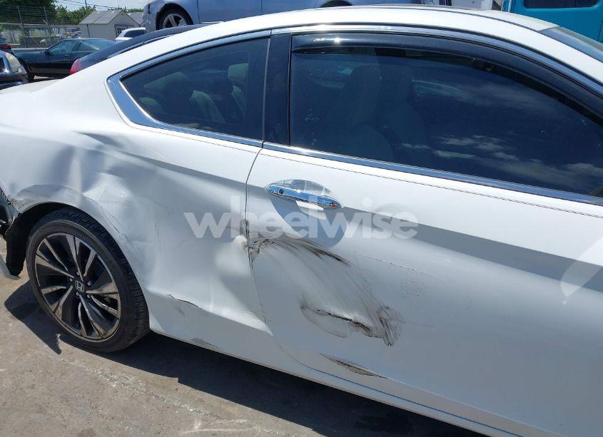 Photo 18 of 2017 Honda Accord EX-L V6 (VIN 1HGCT2B86HA003754)