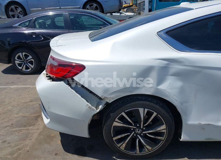 Photo 19 of 2017 Honda Accord EX-L V6 (VIN 1HGCT2B86HA003754)