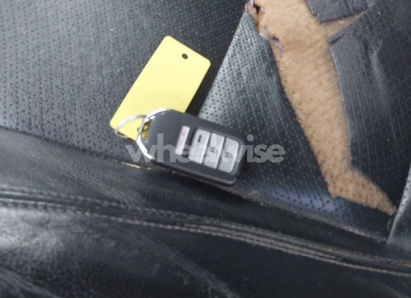 Photo 11 of 2013 Honda Accord EX-L V-6 (VIN 1HGCT2B87DA008813)