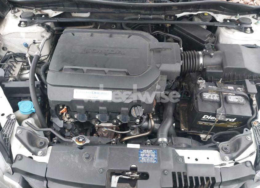 Photo 10 of 2015 Honda Accord EX-L V-6 (VIN 1HGCT2B87FA005414)
