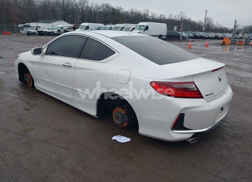 Photo 3 of 2017 Honda Accord EX-L V6 (VIN 1HGCT2B87HA001897)