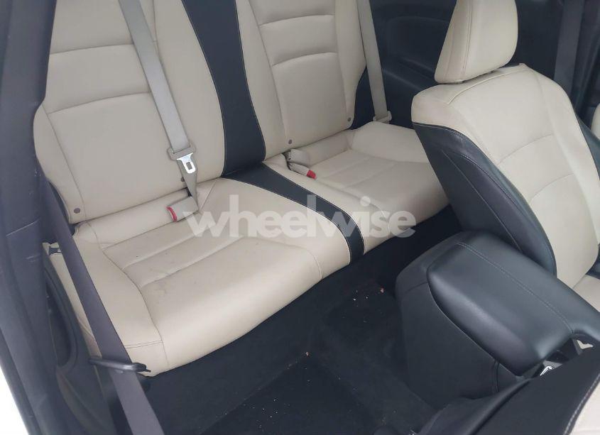 Photo 8 of 2017 Honda Accord EX-L V6 (VIN 1HGCT2B87HA001897)