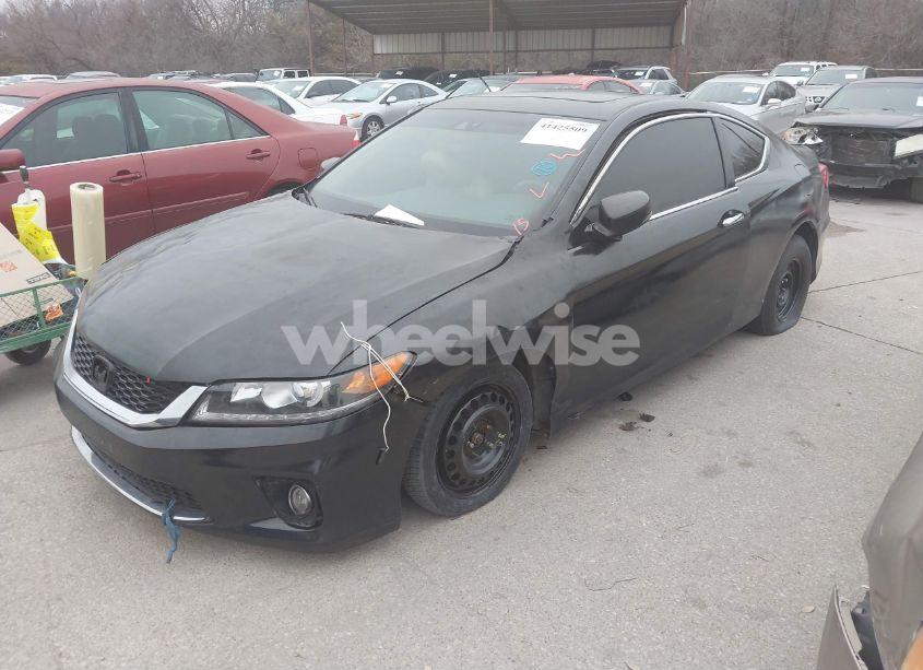 Photo 2 of 2013 Honda Accord EX-L V-6 (VIN 1HGCT2B88DA007377)