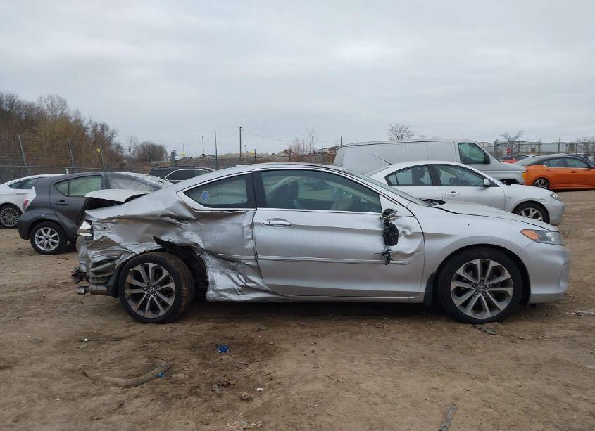 Photo 12 of 2014 Honda Accord EX-L V-6 (VIN 1HGCT2B89EA001041)