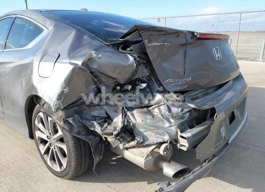 Photo 6 of 2014 Honda Accord EX-L V-6 (VIN 1HGCT2B8XEA000738)