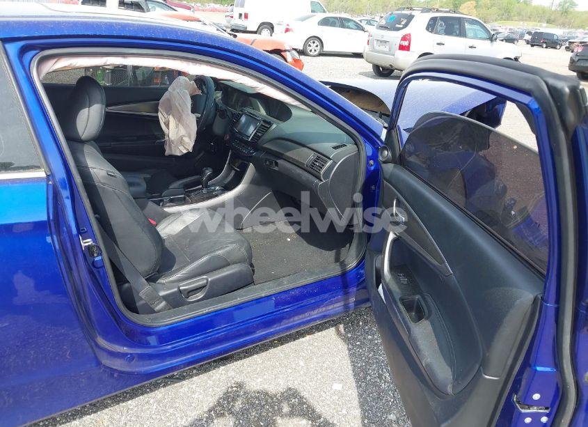 Photo 5 of 2017 Honda Accord EX-L V6 (VIN 1HGCT2B8XHA000209)