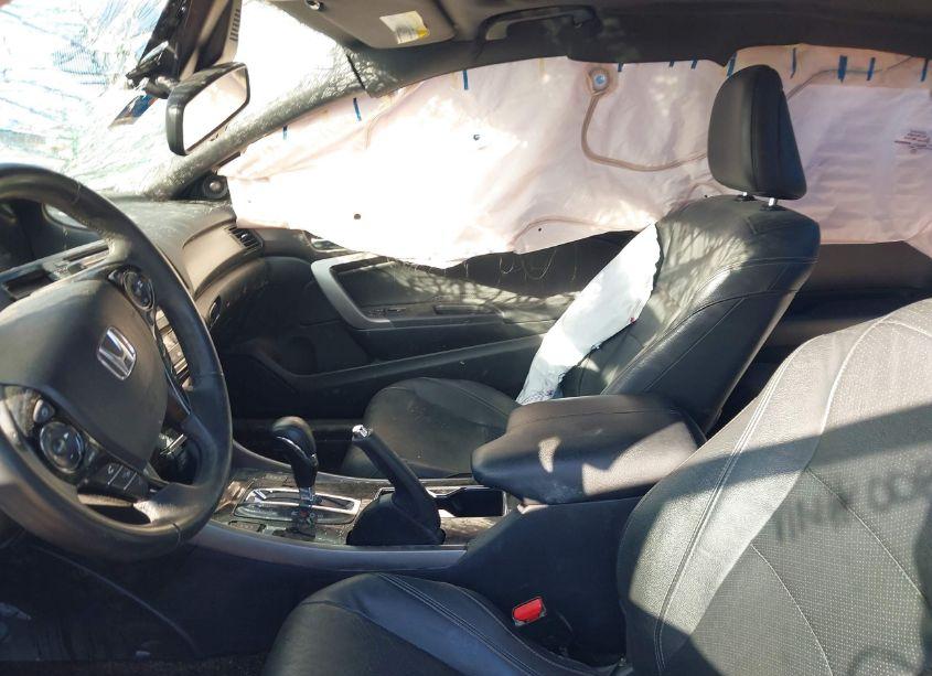 Photo 5 of 2016 Honda Accord EX-L V-6 (VIN 1HGCT2B90GA008049)