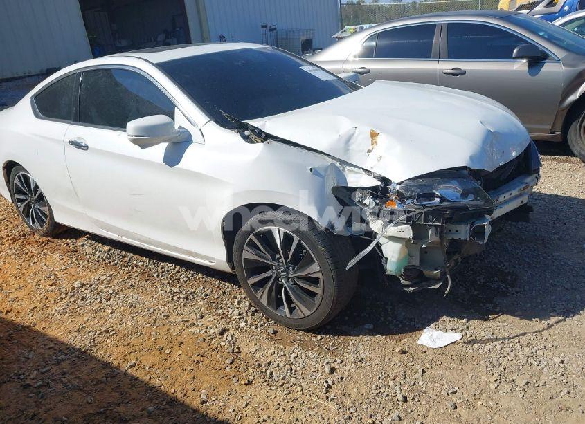 2016 Honda Accord EX-L V-6 (VIN 1HGCT2B92GA002124) main photo