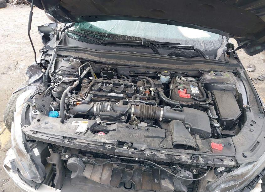 Photo 10 of 2018 Honda Accord SPORT (VIN 1HGCV1E31JA252487)