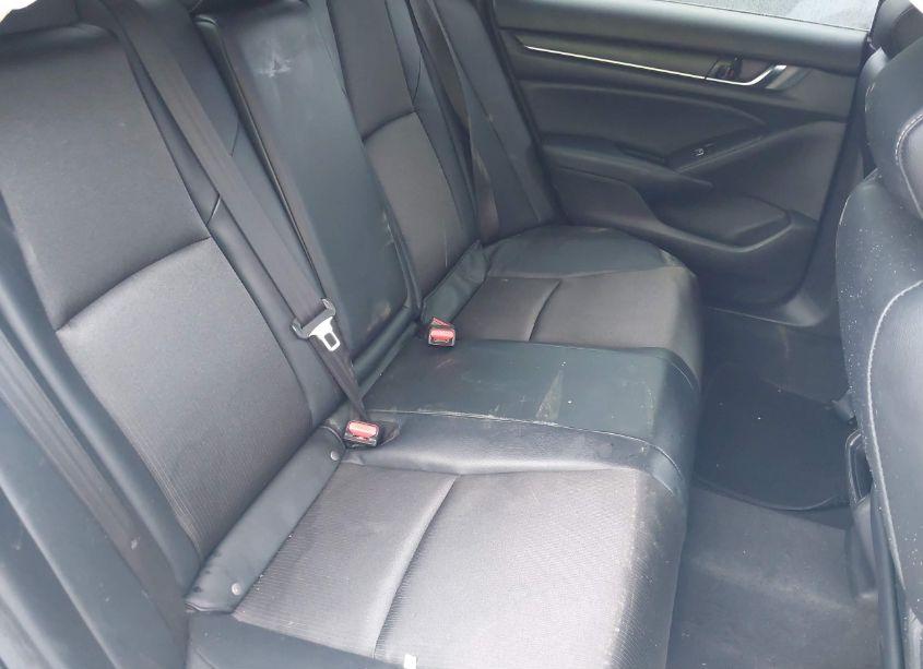 Photo 8 of 2018 Honda Accord SPORT (VIN 1HGCV1E31JA252487)