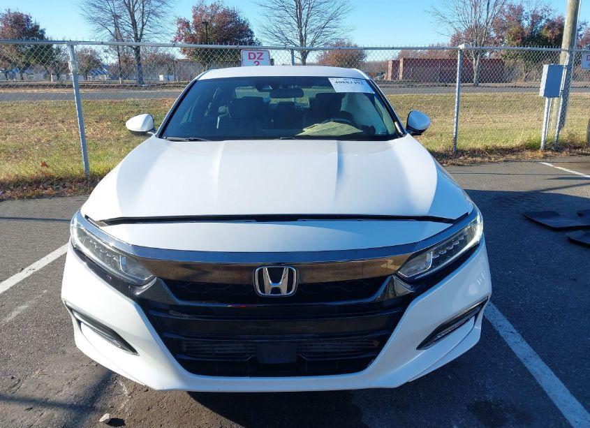 Photo 12 of 2019 Honda Accord SPORT (VIN 1HGCV1E32KA005822)