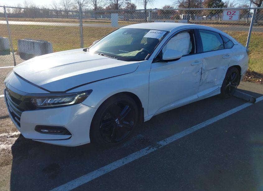 Photo 2 of 2019 Honda Accord SPORT (VIN 1HGCV1E32KA005822)