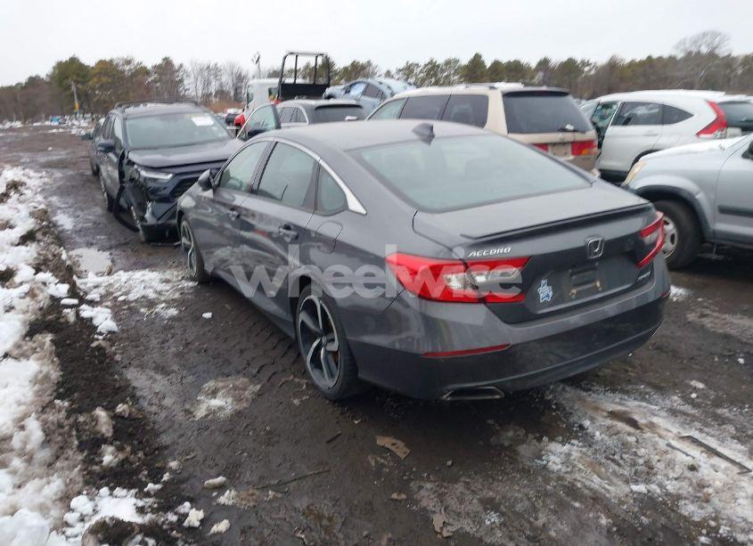 Photo 3 of 2019 Honda Accord SPORT (VIN 1HGCV1E33KA166924)