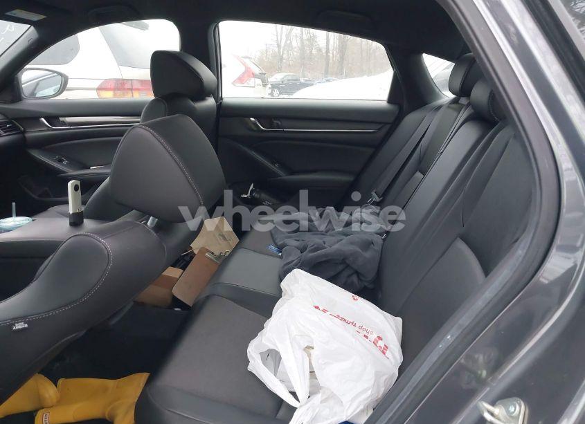 Photo 8 of 2019 Honda Accord SPORT (VIN 1HGCV1E33KA166924)