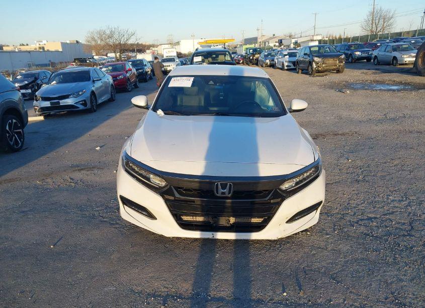 Photo 11 of 2019 Honda Accord SPORT (VIN 1HGCV1E35KA115988)