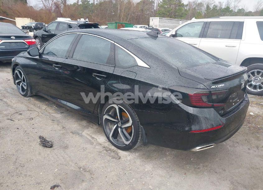 Photo 3 of 2018 Honda Accord SPORT (VIN 1HGCV1E37JA003708)