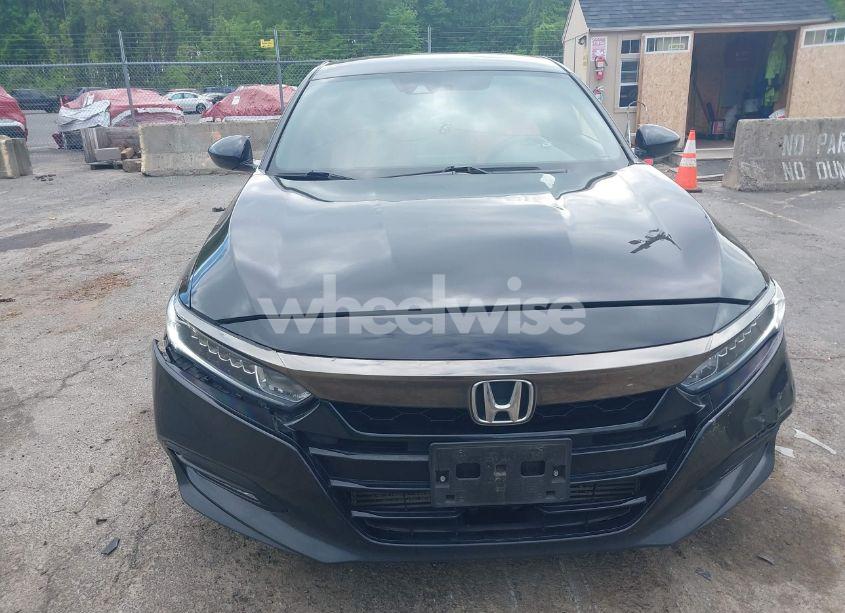 Photo 13 of 2019 Honda Accord SPORT (VIN 1HGCV1E37KA035642)