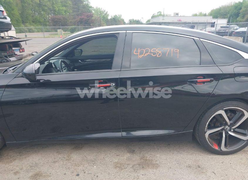 Photo 15 of 2019 Honda Accord SPORT (VIN 1HGCV1E37KA035642)