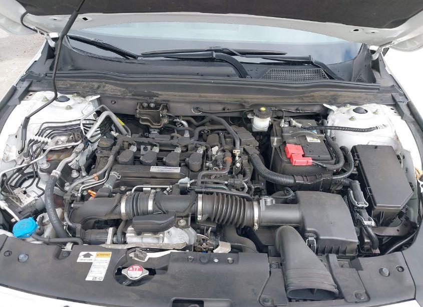 Photo 10 of 2019 Honda Accord SPORT (VIN 1HGCV1E3XKA046764)