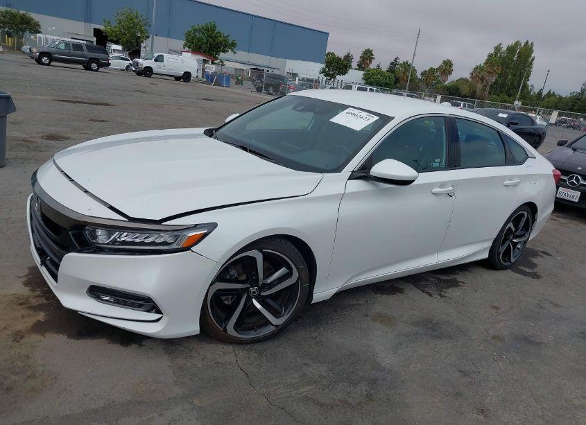 Photo 2 of 2019 Honda Accord SPORT (VIN 1HGCV1E3XKA046764)
