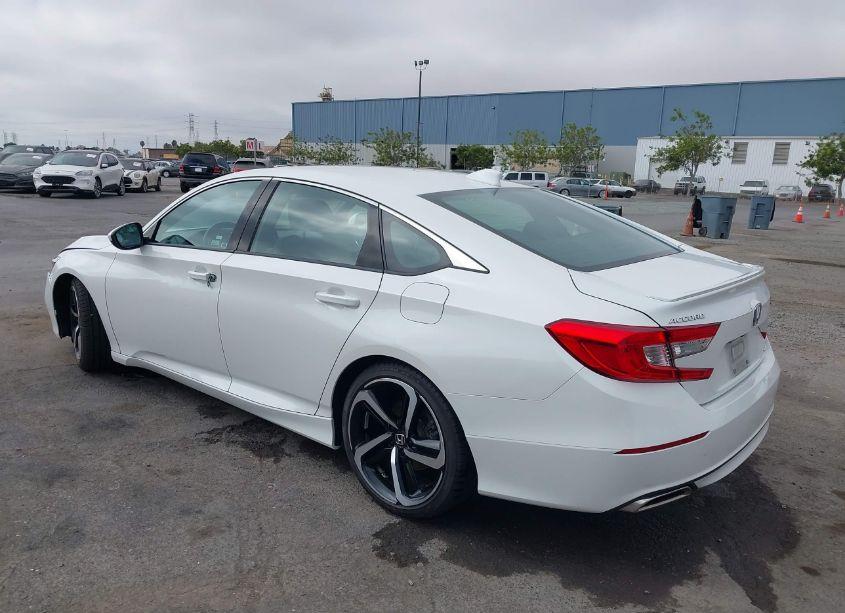 Photo 3 of 2019 Honda Accord SPORT (VIN 1HGCV1E3XKA046764)
