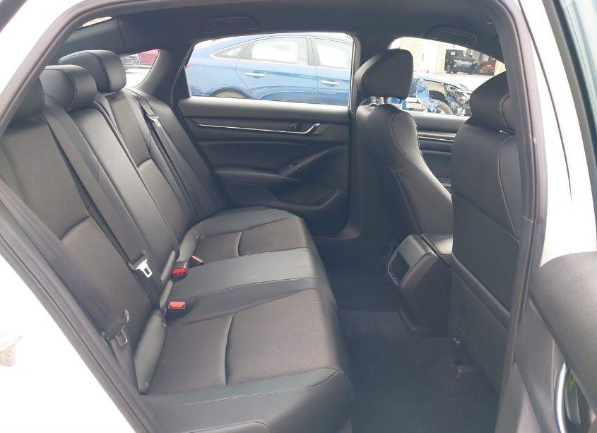 Photo 8 of 2019 Honda Accord SPORT (VIN 1HGCV1E3XKA046764)