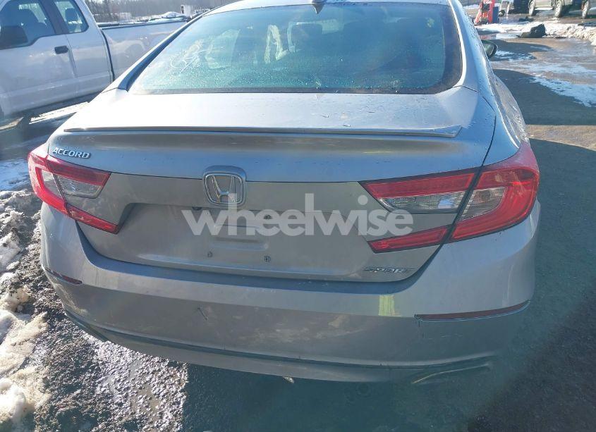Photo 16 of 2019 Honda Accord SPORT (VIN 1HGCV1E3XKA157024)