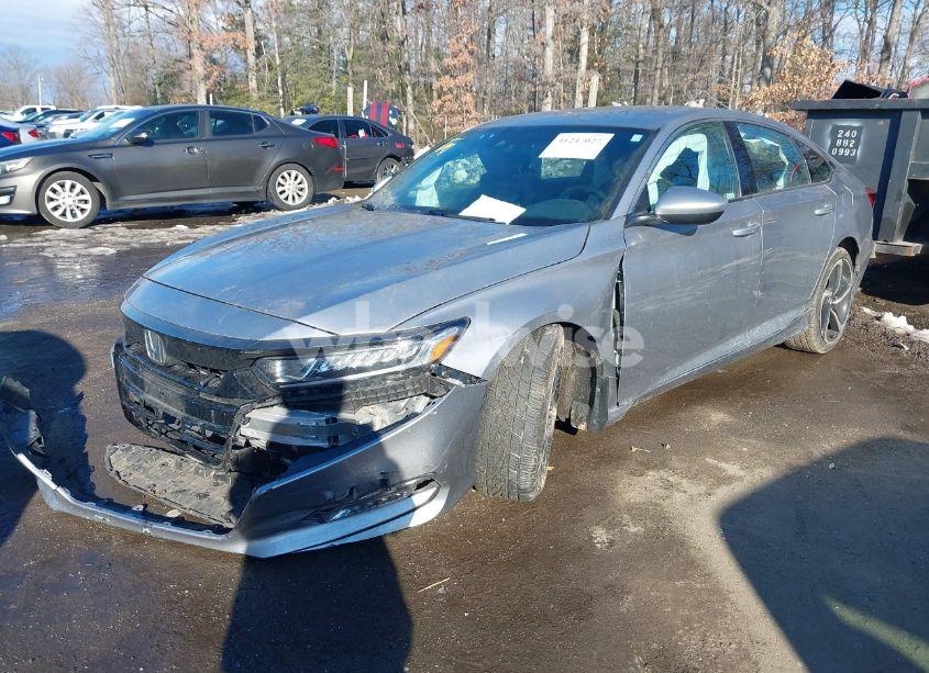 Photo 2 of 2019 Honda Accord SPORT (VIN 1HGCV1E3XKA157024)