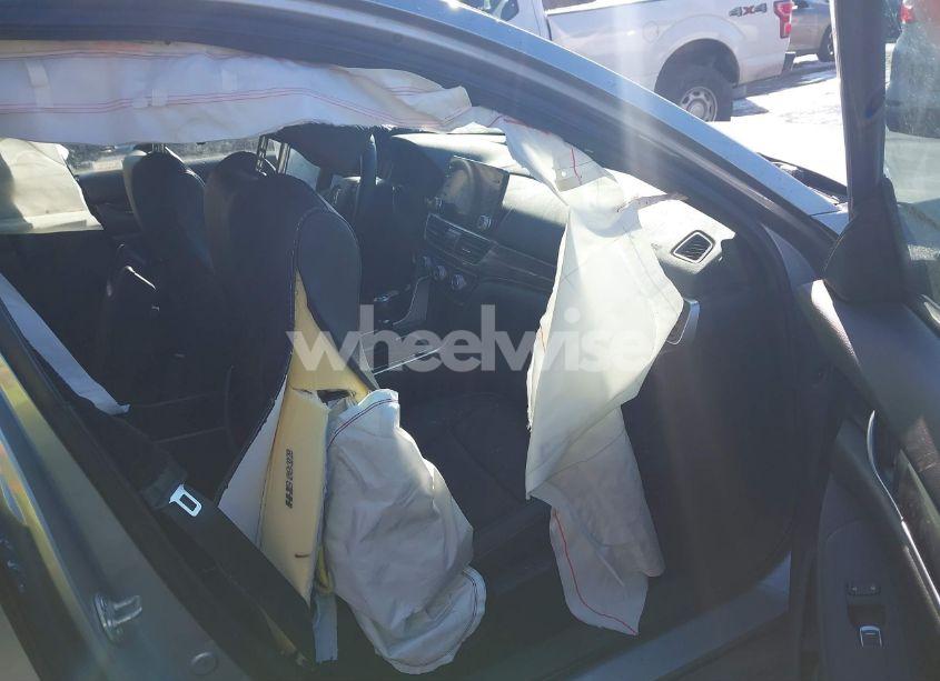 Photo 5 of 2019 Honda Accord SPORT (VIN 1HGCV1E3XKA157024)