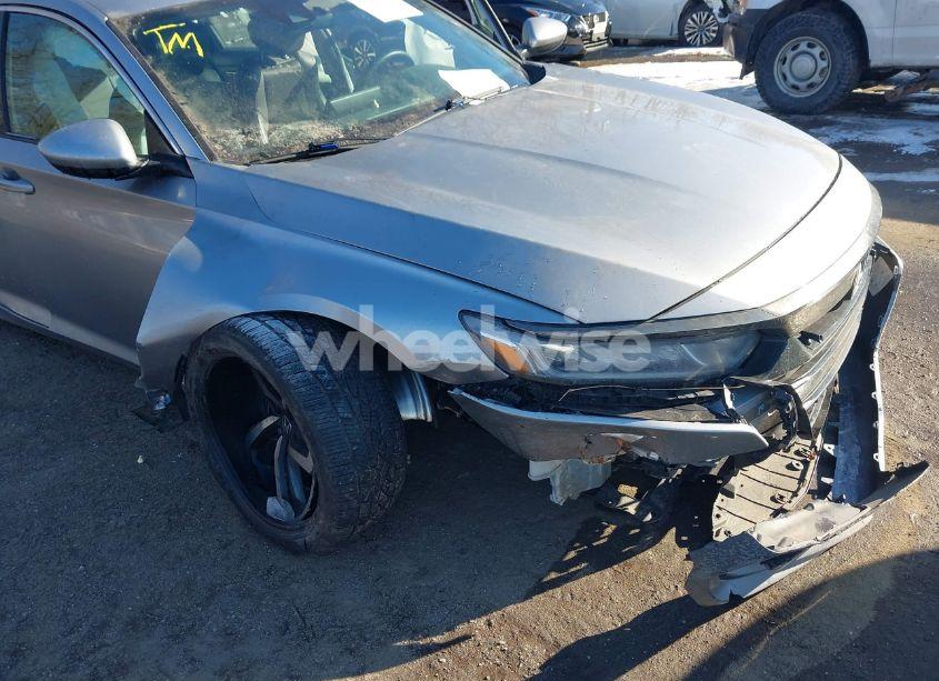 Photo 6 of 2019 Honda Accord SPORT (VIN 1HGCV1E3XKA157024)